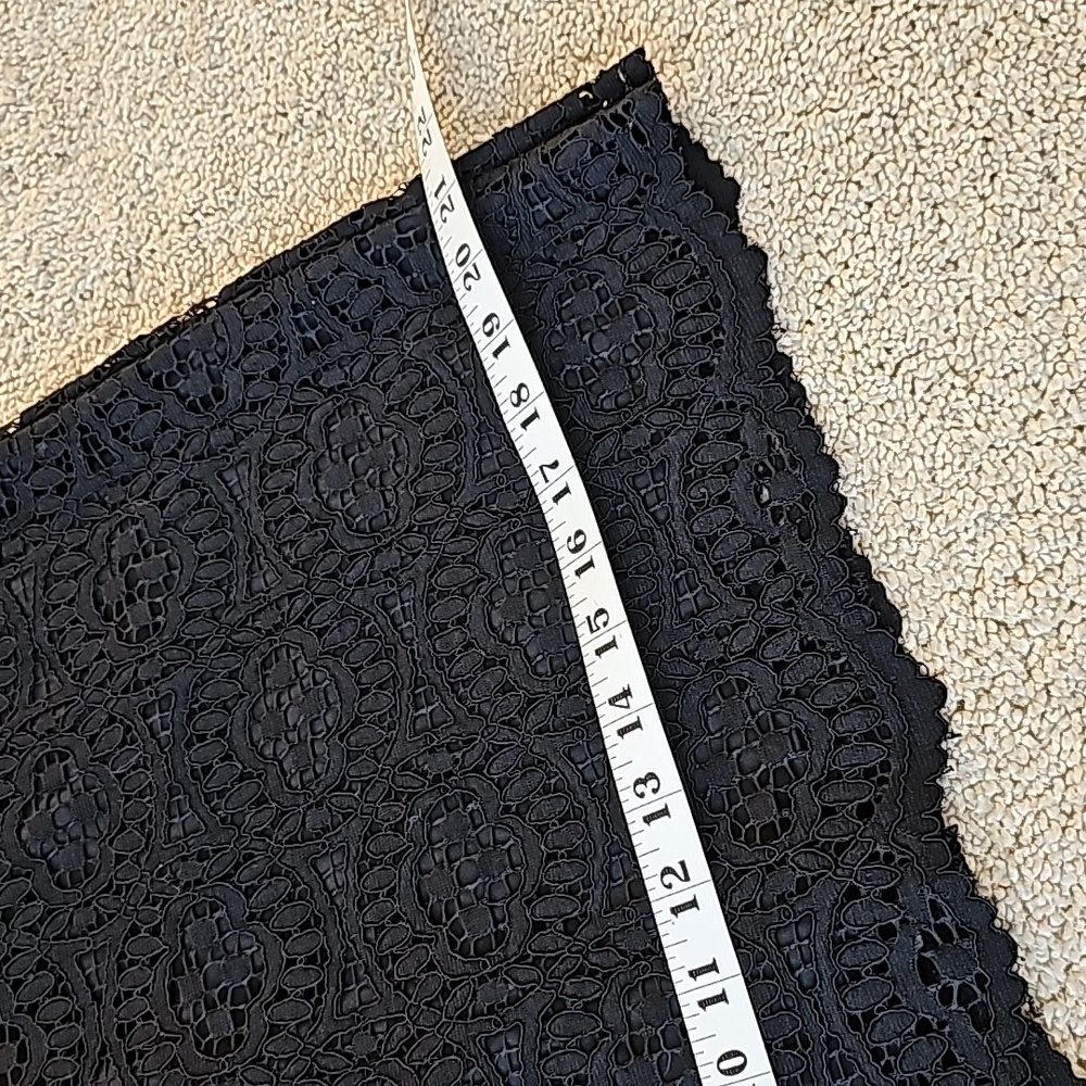 EUC Lined Lace LBD size 8 - Picture 9 of 12